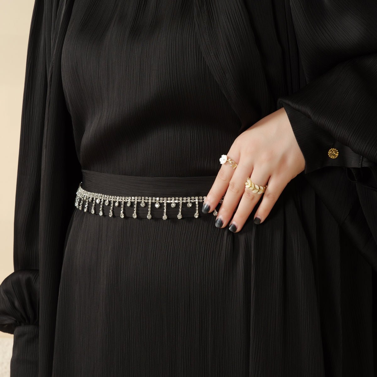 Archive Piece Crinkle Crepe Abaya 3-Piece Set - MP025 (Size M Only)