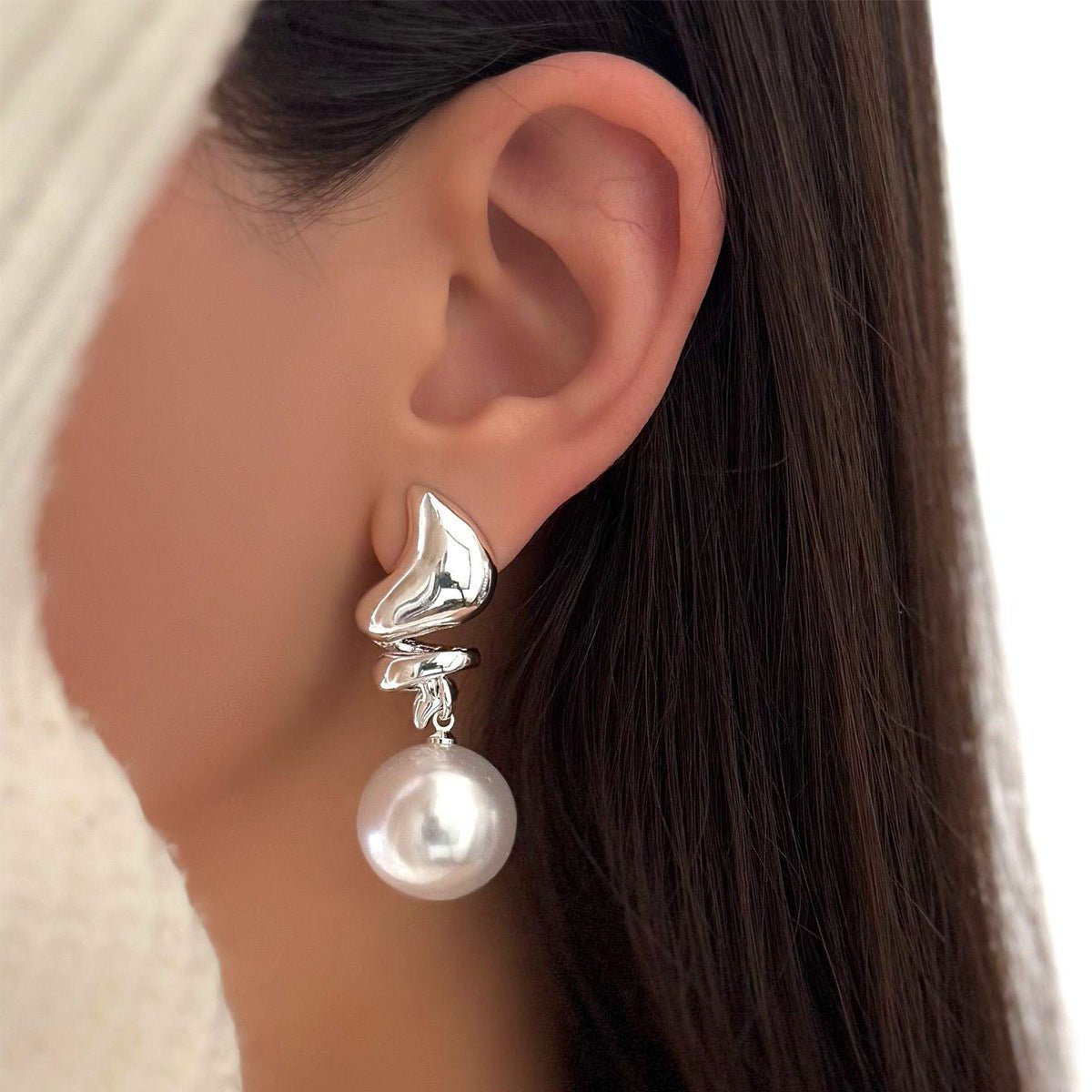 Artistic Asymmetric Pearl Drop Earrings (MAC325)