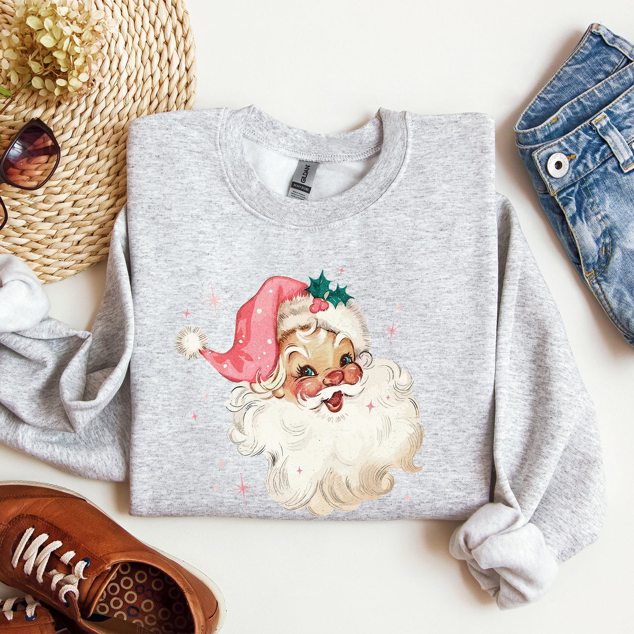 Retro Santa Vintage Classic Christmas Star Motif Warm Cozy Holiday Spirit Sweatshirt