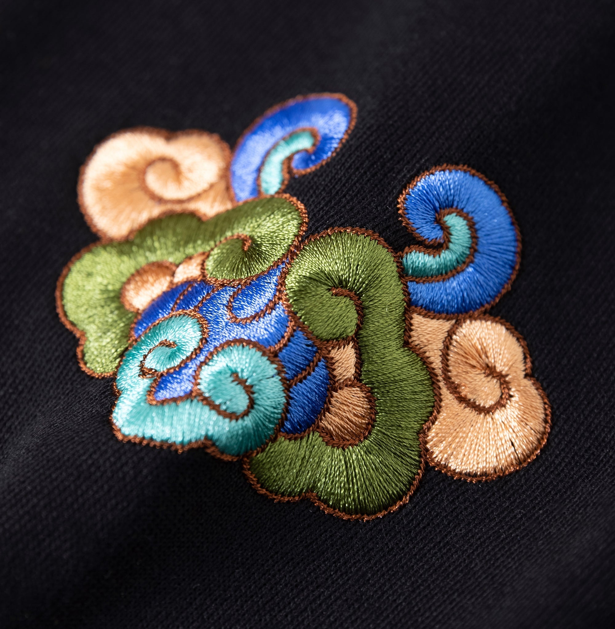 KH9232 Mountains Embroidery Hoodie