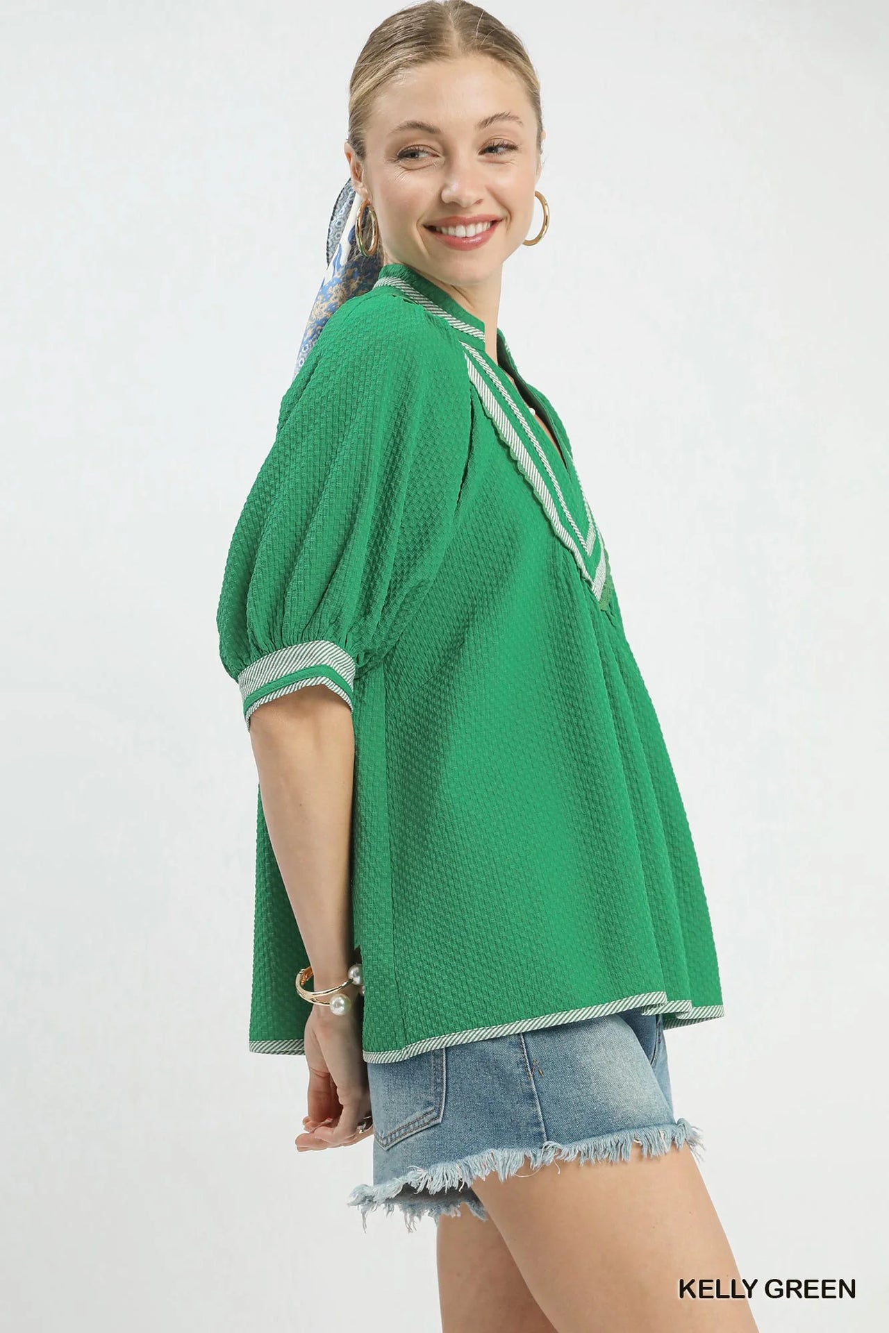 Umgee Textured Jacquard Contrast Trim Top