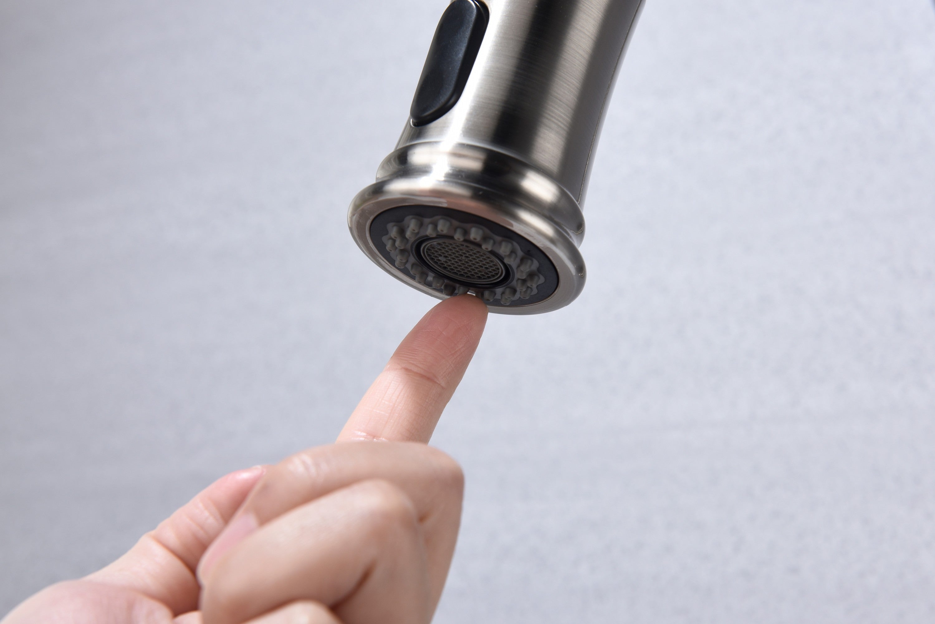 Kitchen Faucet with Pull Down Sprayer