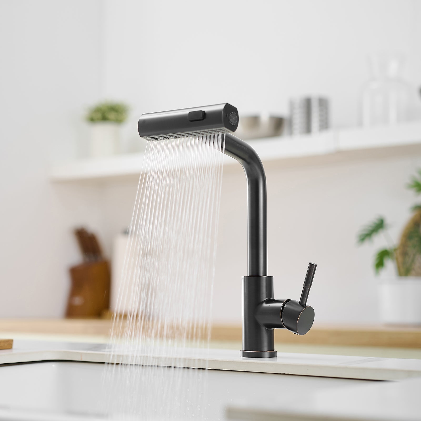 360° Rotation Pull-Down Kitchen Faucet with 3 Spray Modes - Oil Rubbed Bronze /Stainless Steel High-Arc Sink Faucet