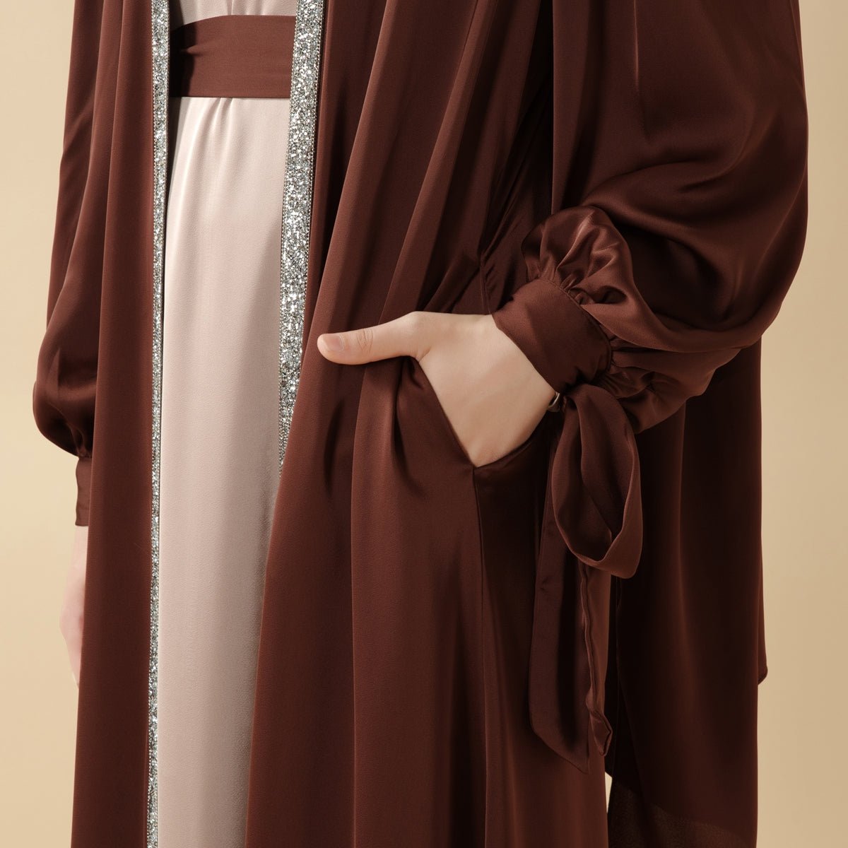 Bow Tie Sleeve Abaya Set With Long-sleeve Inner Dress (MOA026)