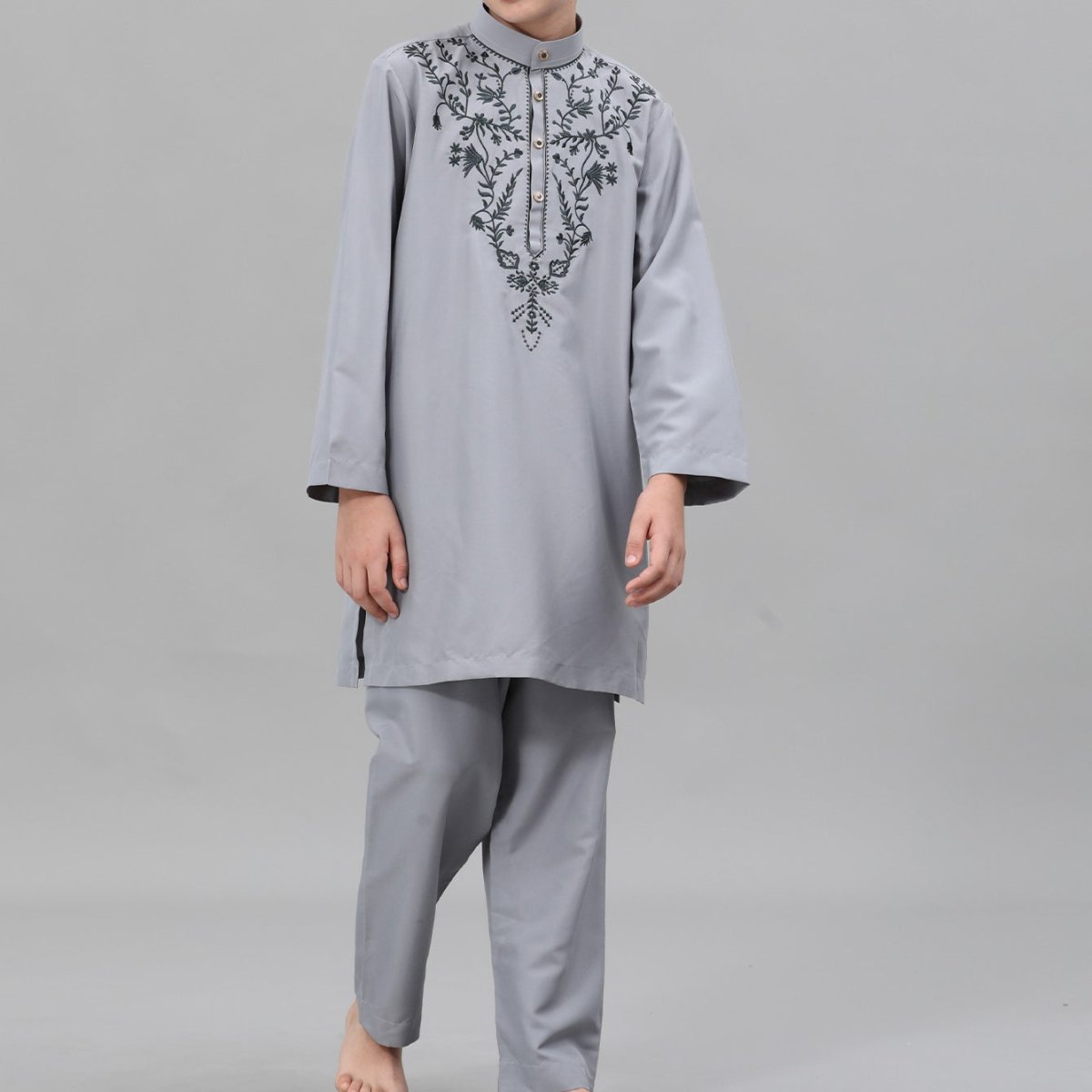 Boys' Embroidered Thobe Set with Pants(MKB034)