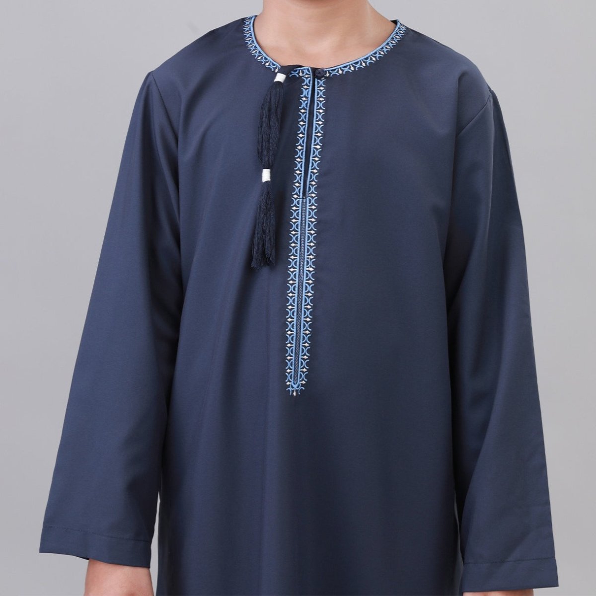 Boys Embroidered Thobe with Tassel Detail(MKB016)