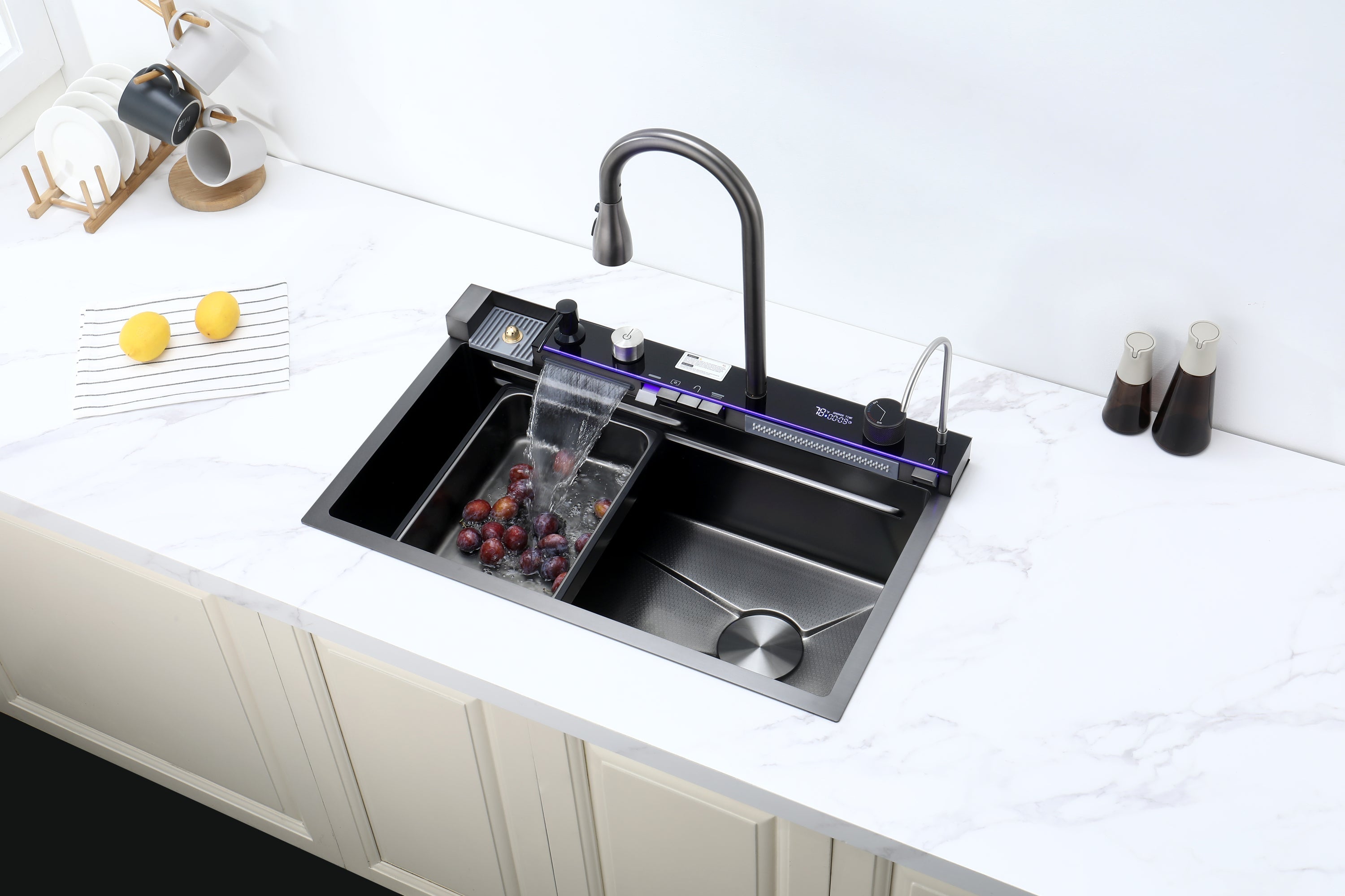 Pull-out Facuet Single Bowl Sink Kitchen Vegetable Sink 304 Whale Waterfall Sink Stainless Steel Dish Sink Vegetable Sink Household Vegetable Washing Basin