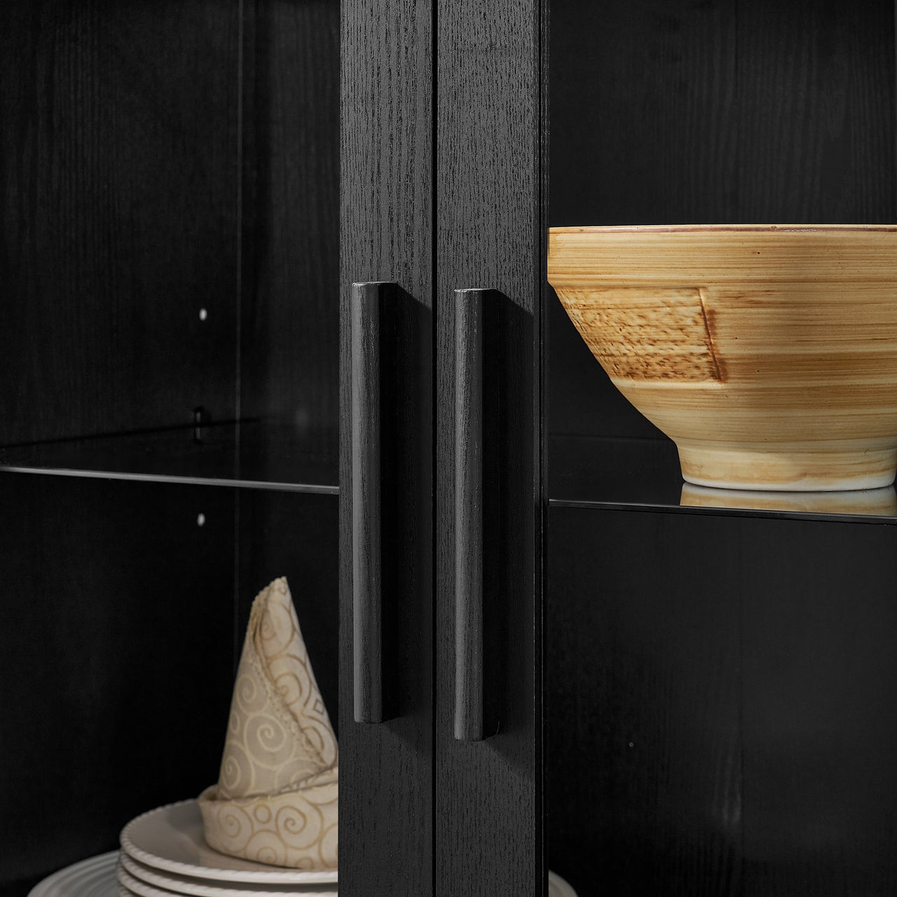 A high arched storage cabinet with a lamp, a modern retro-style wooden storage cabinet with adjustable glass partitions, suitable for use as a multi-functional cabinet in kitchens-Black