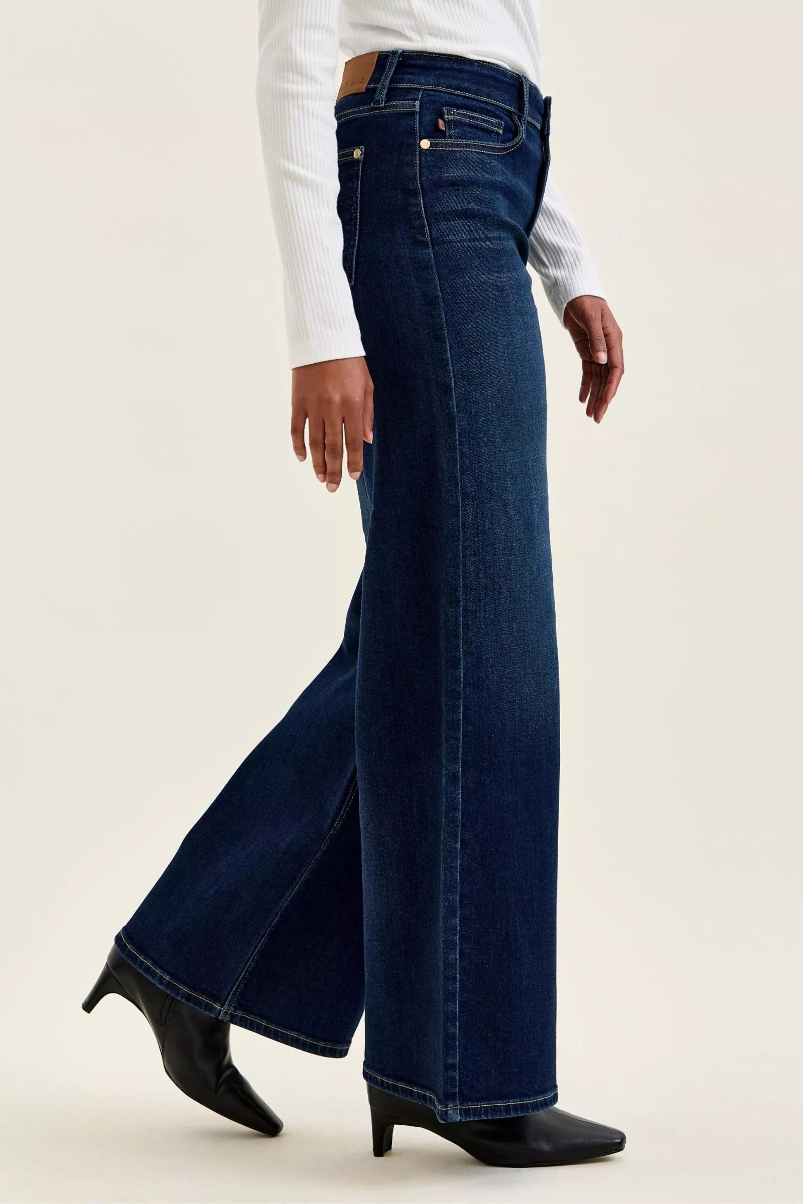 Judy Blue High-Waisted Wide-Leg Dark Wash Jeans