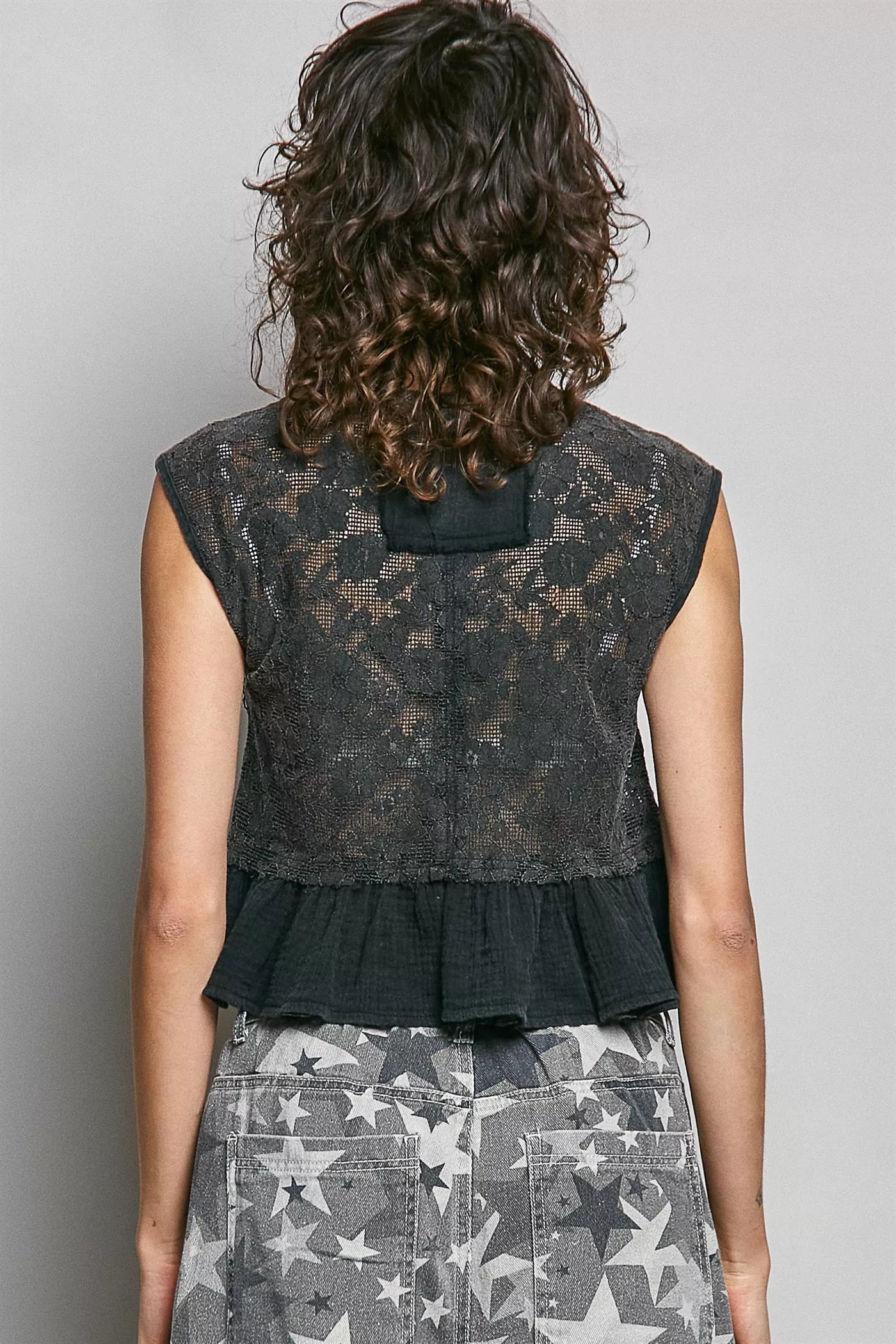 POL Round Neck Lace Sleeveless Top with Double Gauze Ruffle