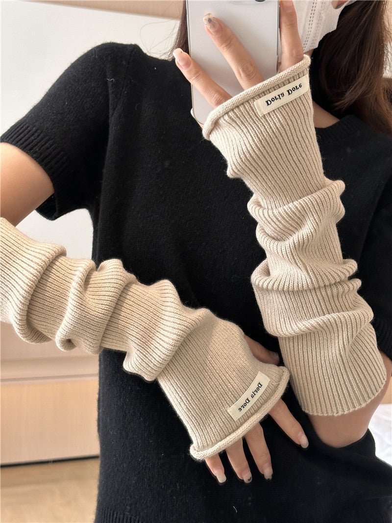 ‌Cascading Knit Sleeve Covers Cozy Elegance for Layered Style (MAC312)