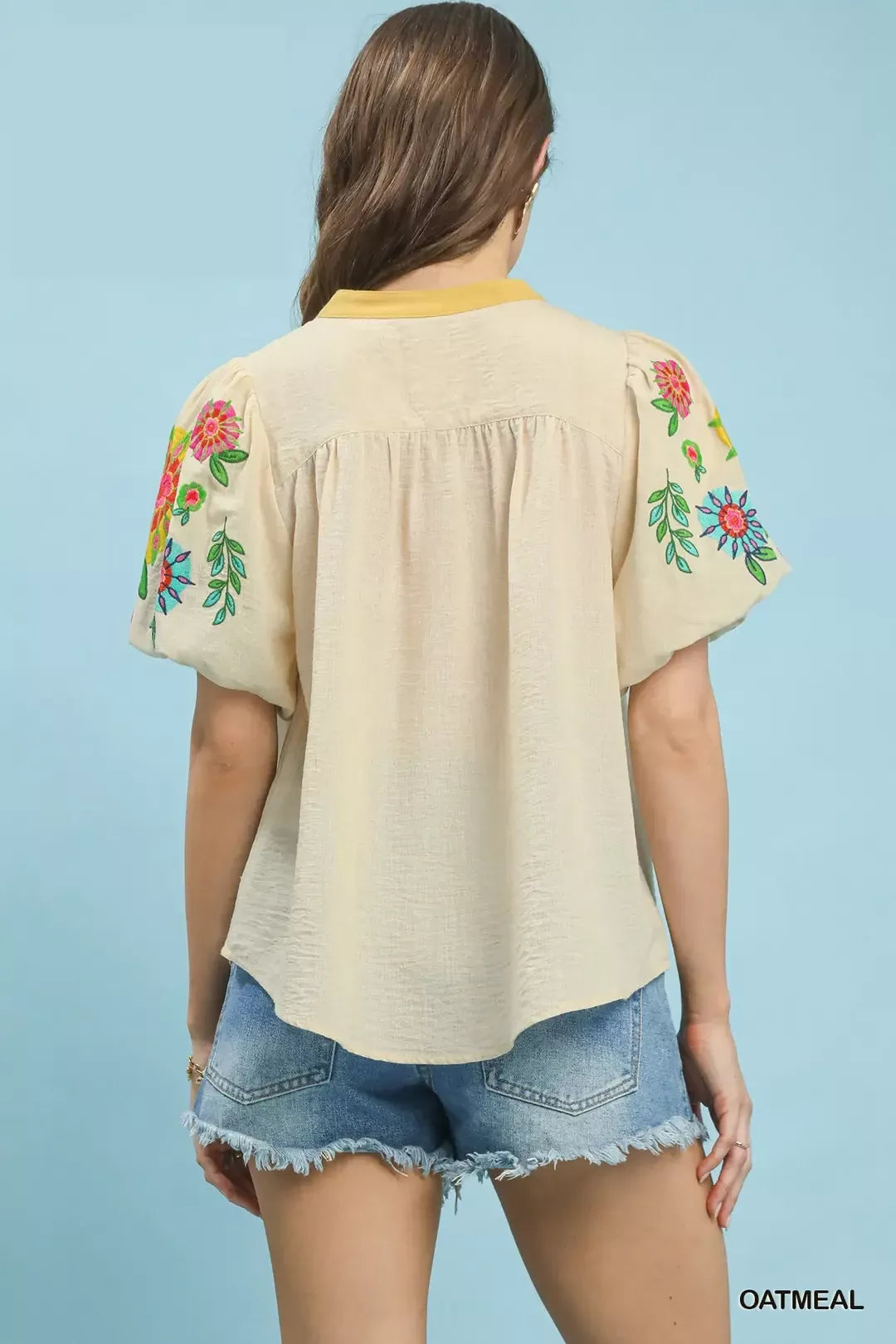 Umgee Embroidered Puff Sleeve Top