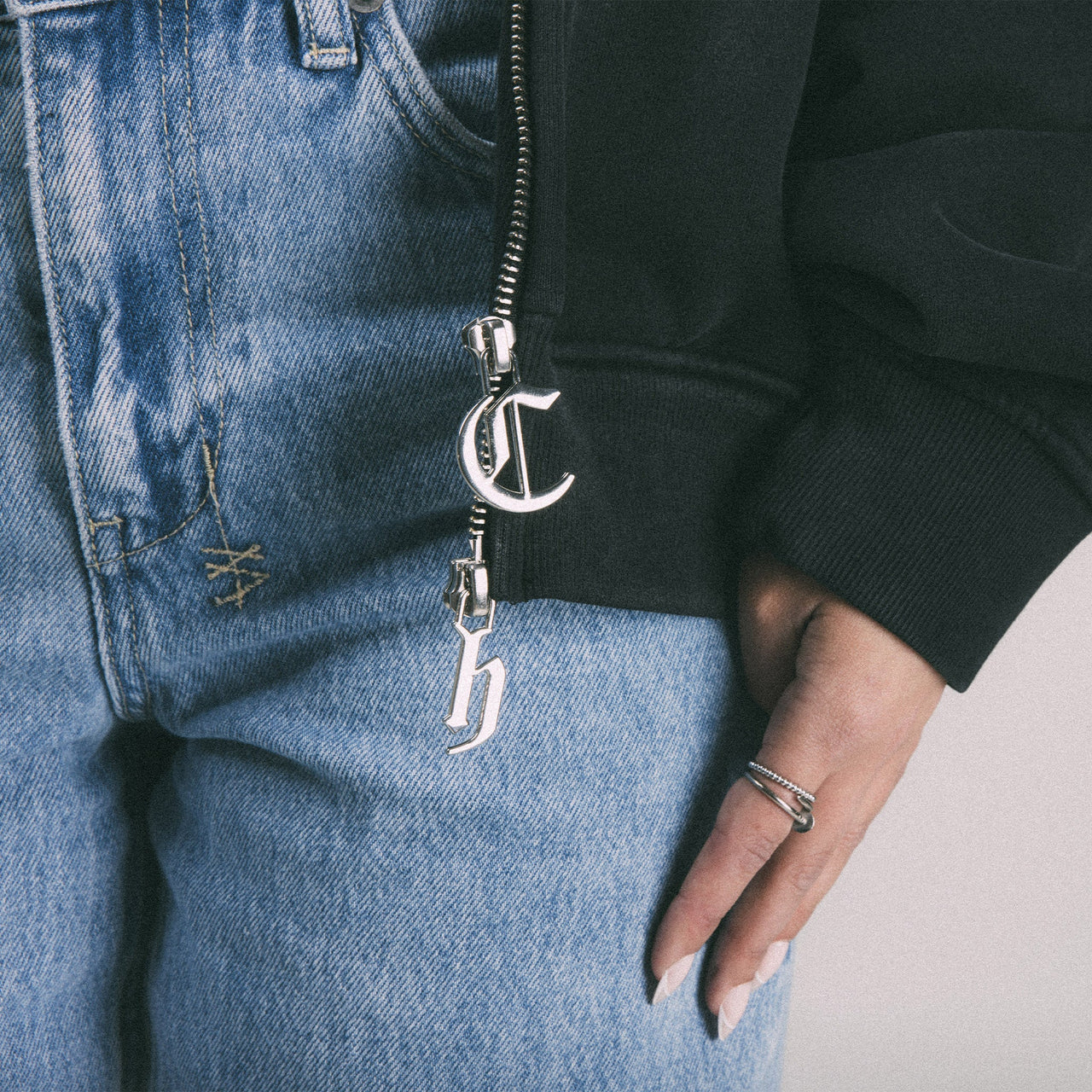 Common Hype Zip-Up Black
