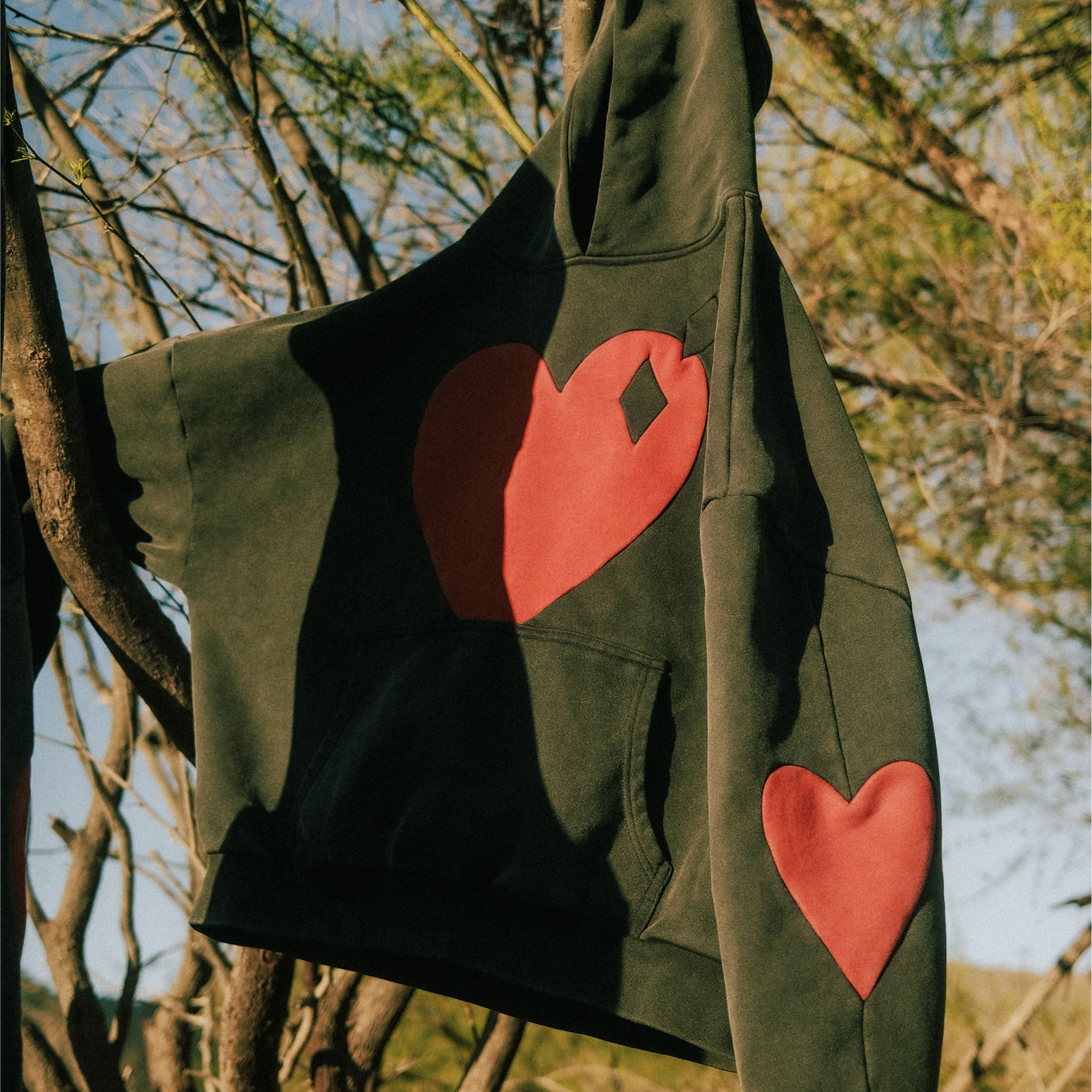 Commons Heart Hoodie Vintage Black