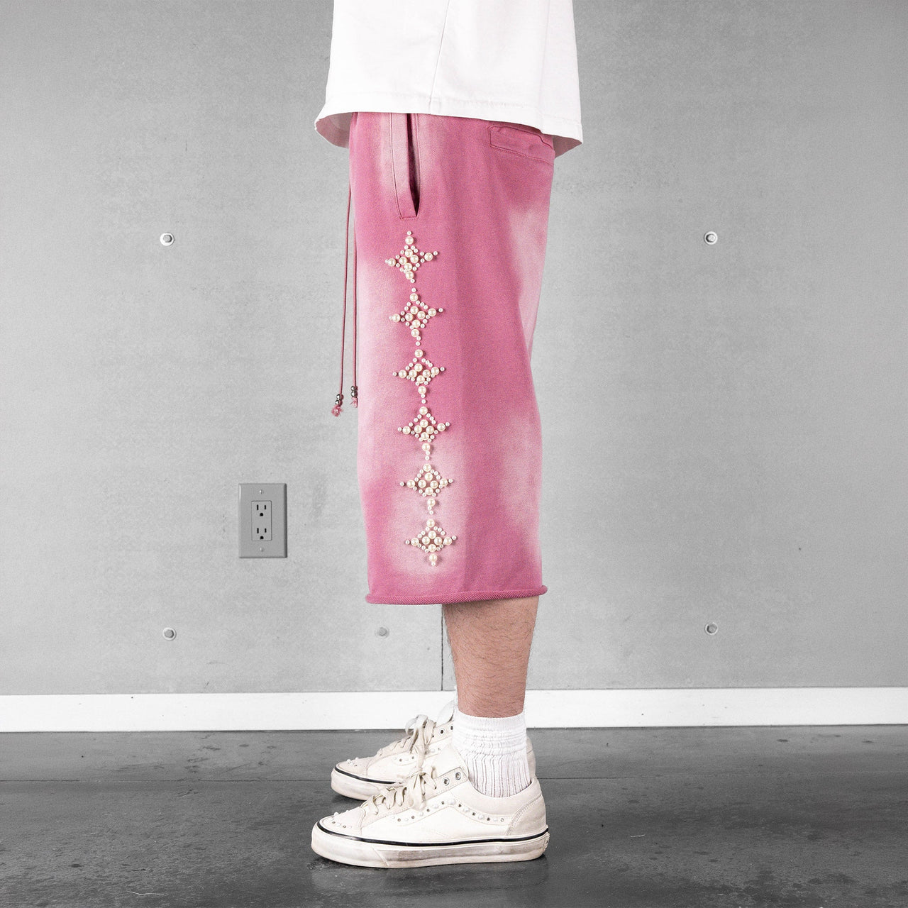 Commons Pearled Star Sweatshort Pink