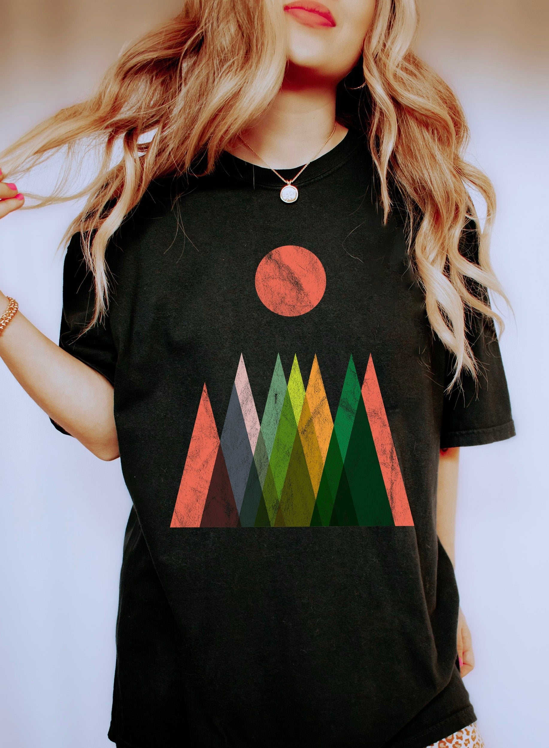 Abstract Mountains And Sun Silhouette Comfort Colors Tee