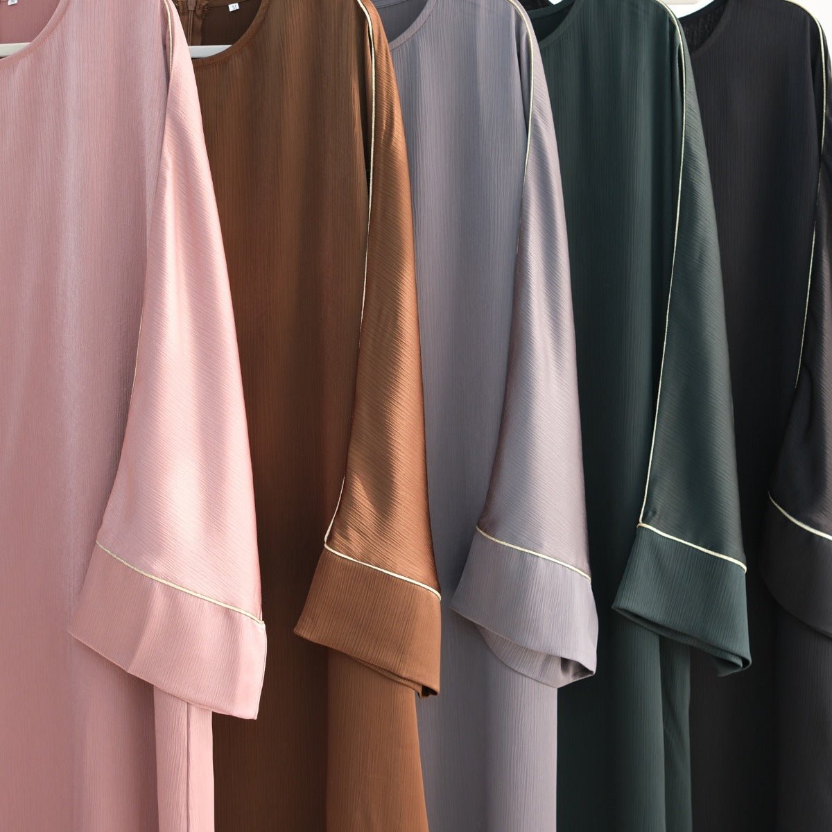 Contrast Colour Trimmed Robe - Modest Casual Dress with Flared Sleeves(MA280)