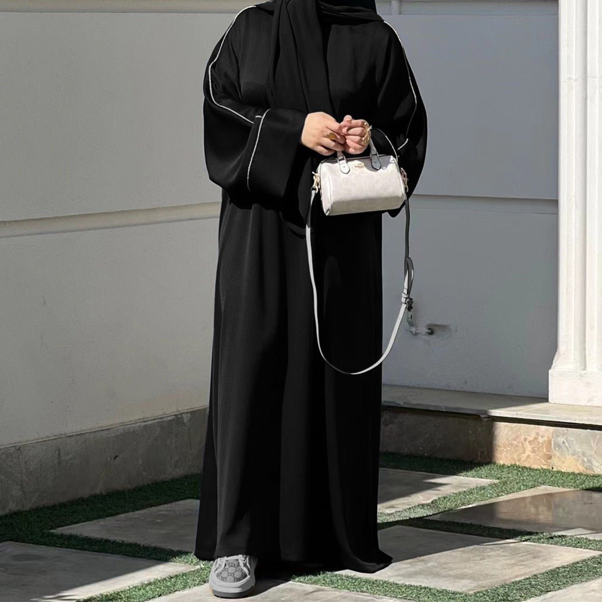 Contrast Colour Trimmed Robe - Modest Casual Dress with Flared Sleeves(MA280)