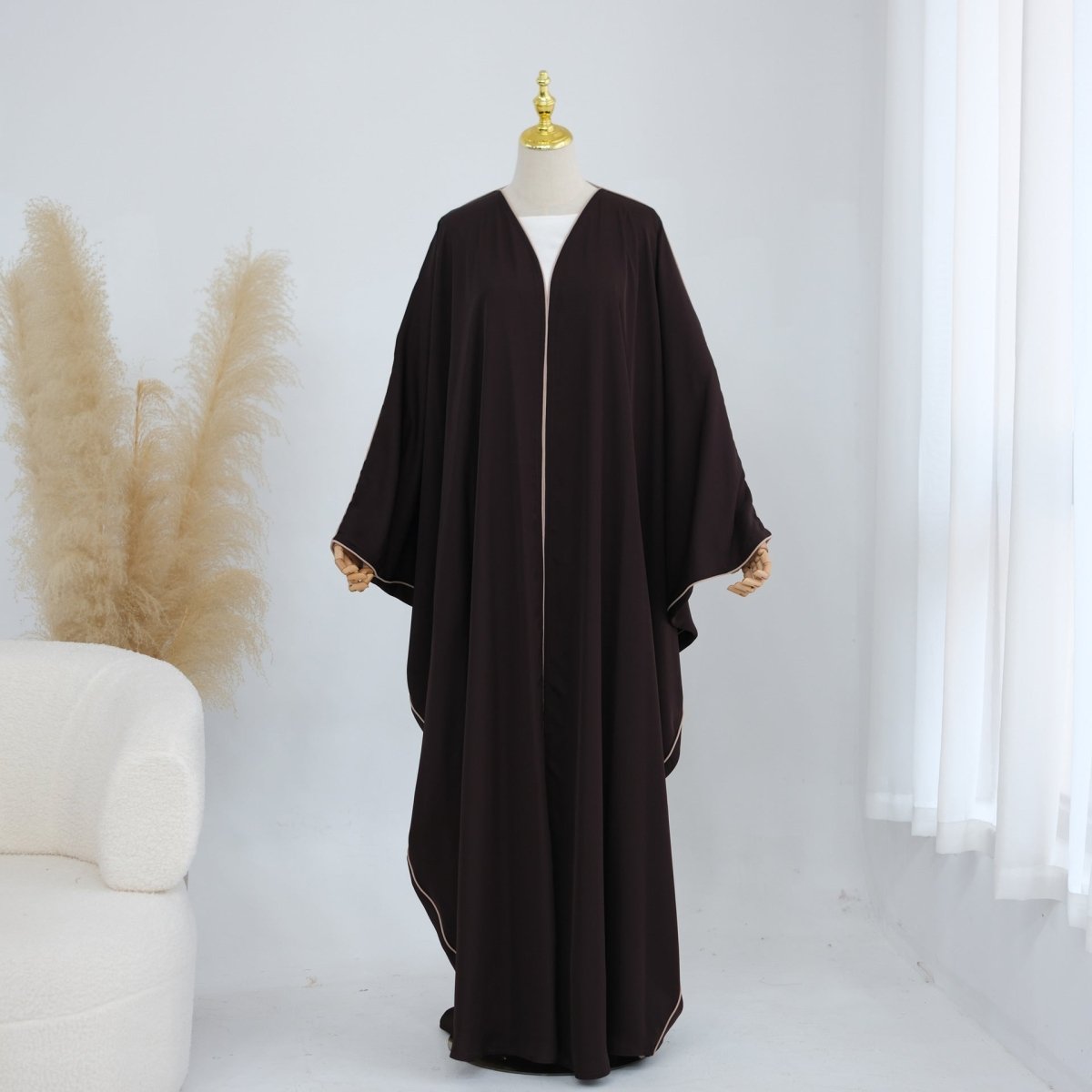 Contrast Piped Batwing Open Abaya(MOA325)