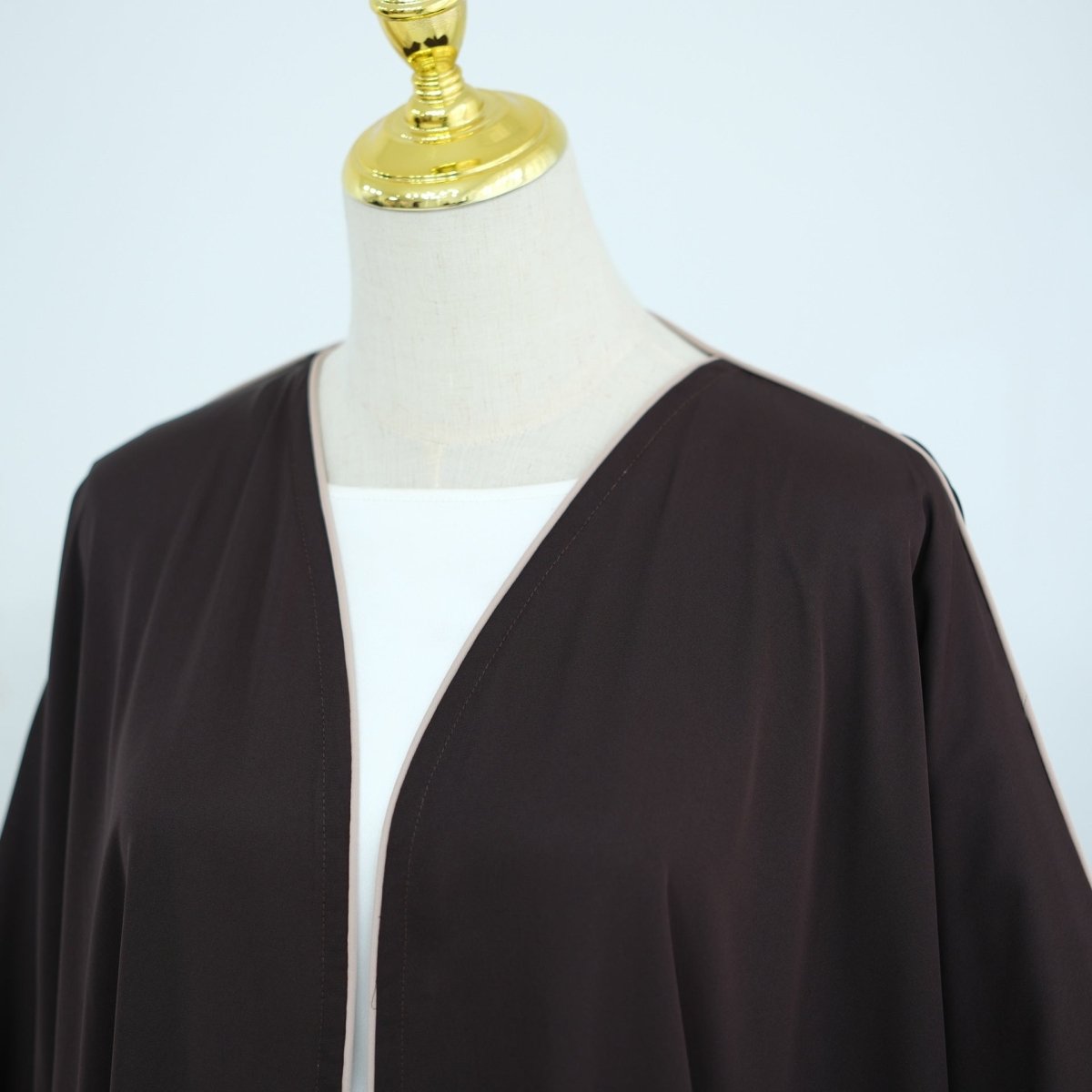Contrast Piped Batwing Open Abaya(MOA325)