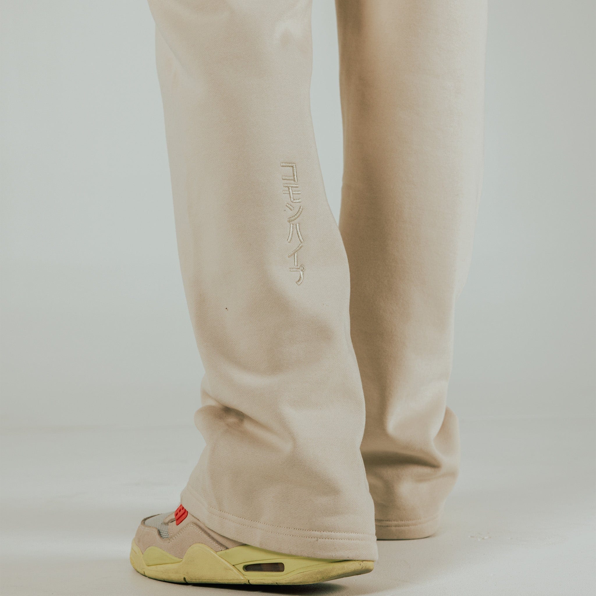 Common Hype Basic Sweatpant ‘Antique White’
