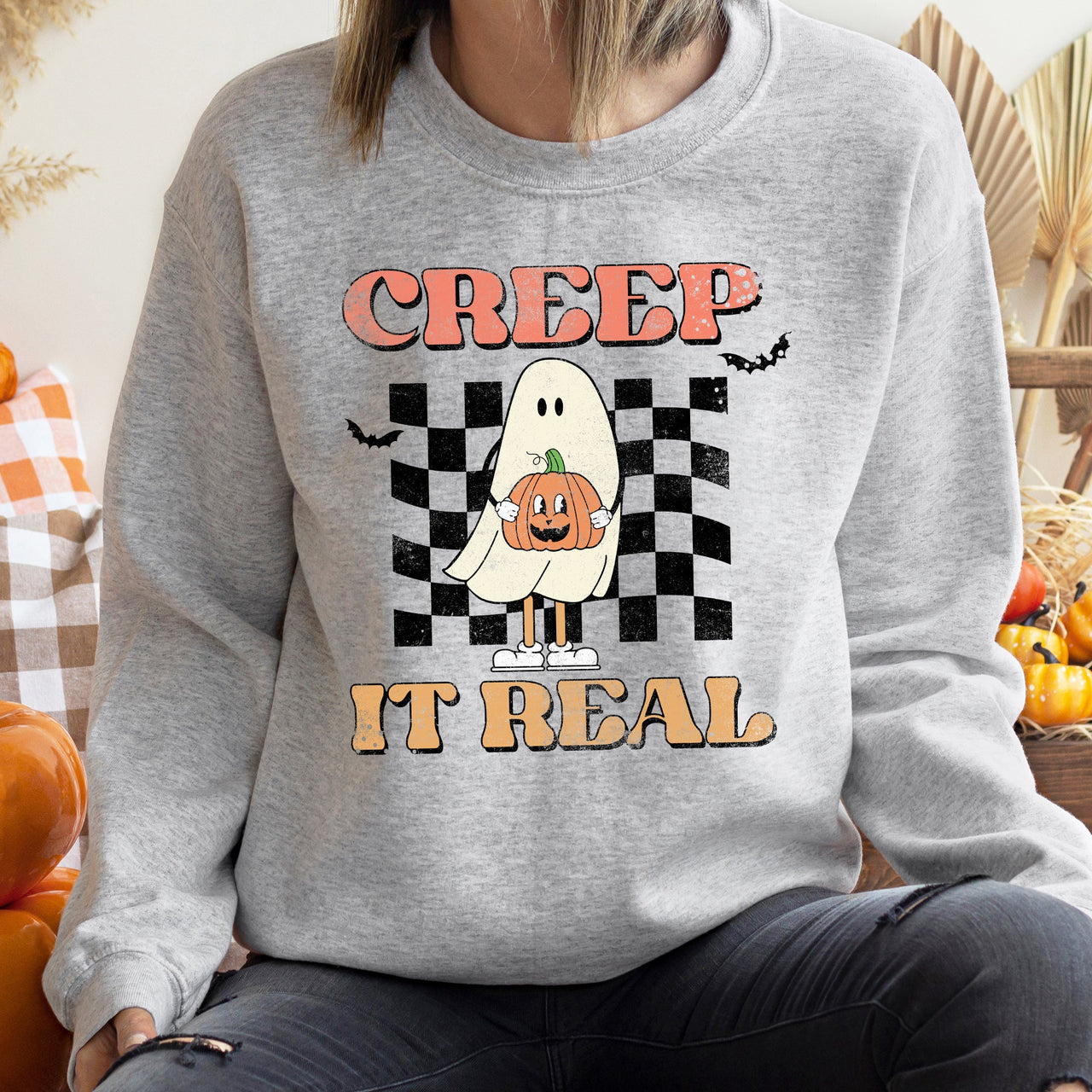 Creep It Real Vintage Halloween Spooky Nighttime Vibes Cozy Seasonal Street Style Sweatshirt