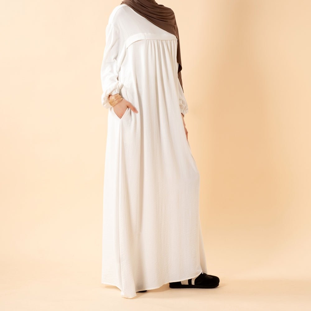 Crepe Abaya with Secure Pockets for Umrah (MA386)