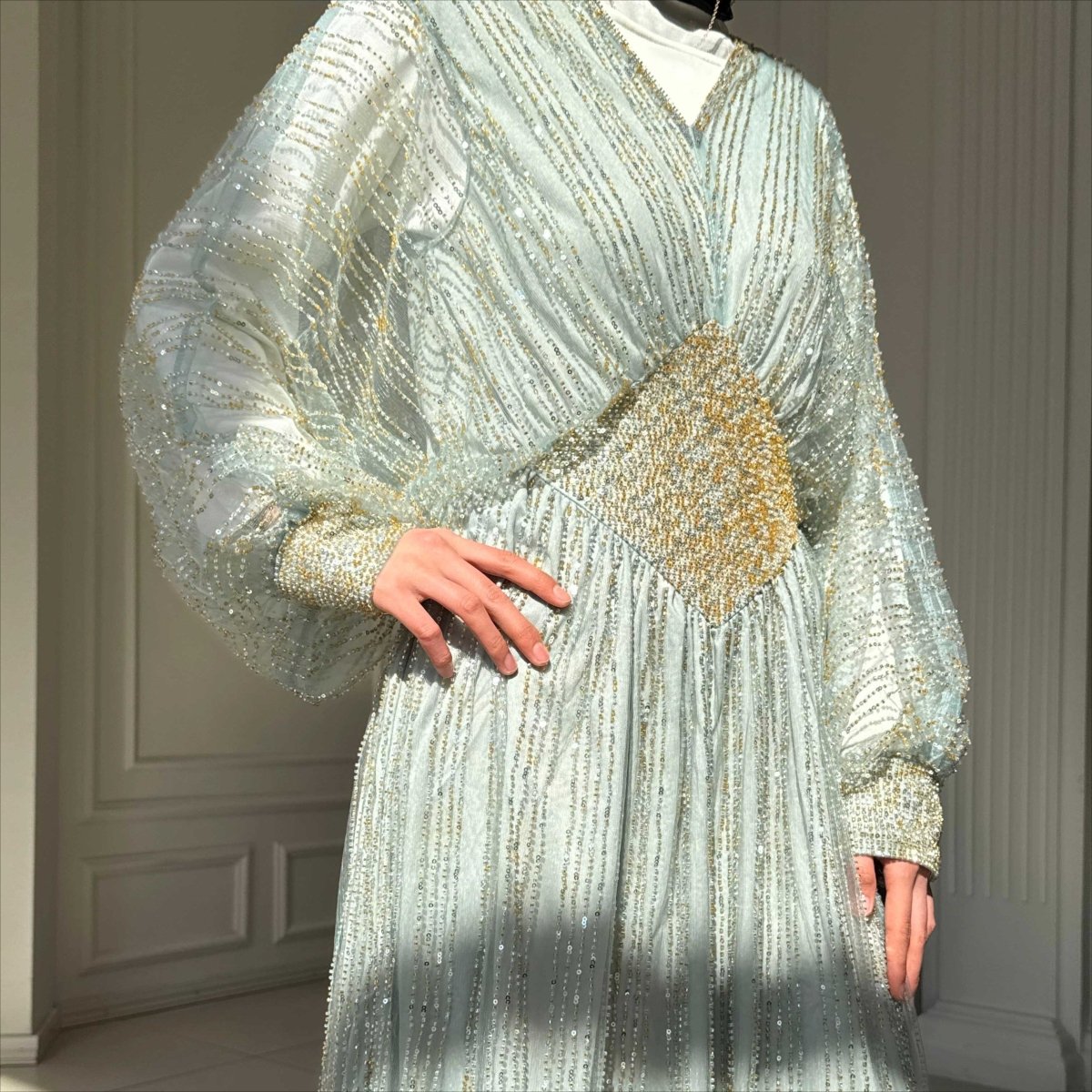 Crystal-Embellished Elegant Abaya with Defined Waist Silhouette (MA391)