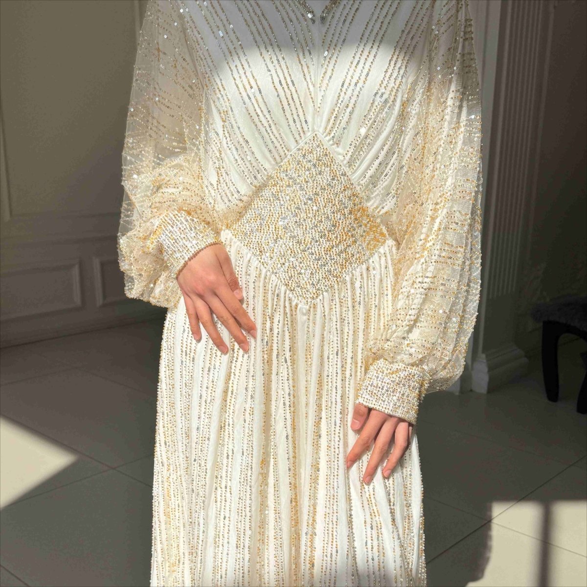 Crystal-Embellished Elegant Abaya with Defined Waist Silhouette (MA391)