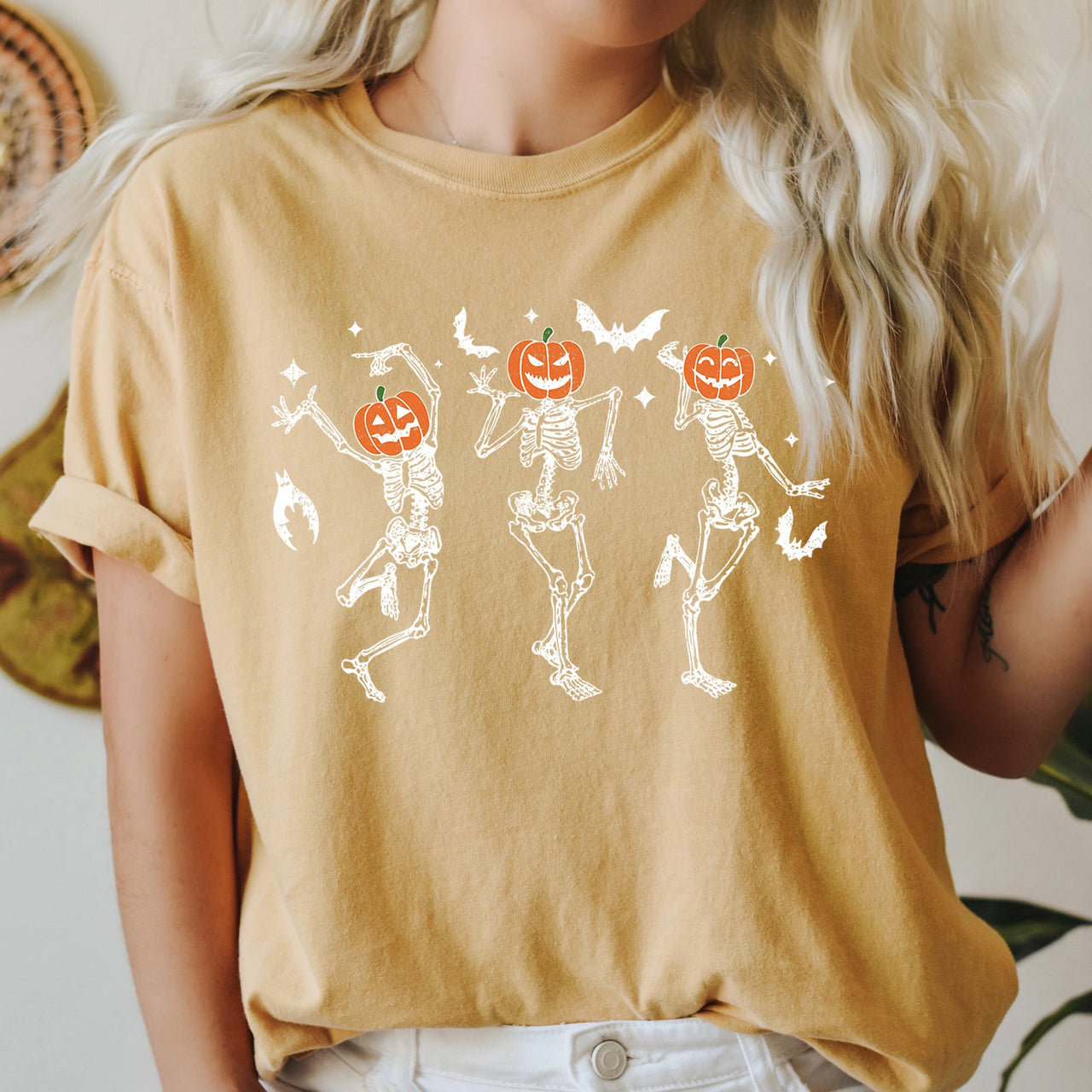 Dancing Pumpkin Skeletons Retro Halloween Comfort Colors Tee