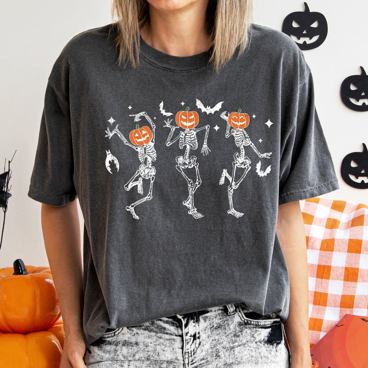 Dancing Pumpkin Skeletons Retro Halloween Comfort Colors Tee