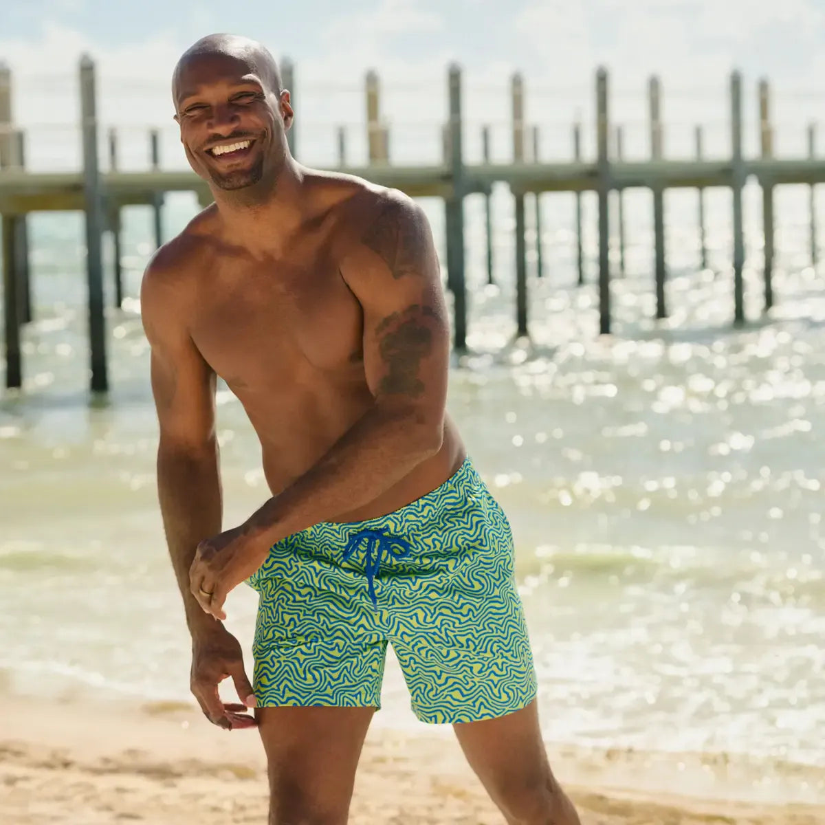 Men’s Premium Compression-Lined Hybrid Shorts – Deco Maze-Key Lime