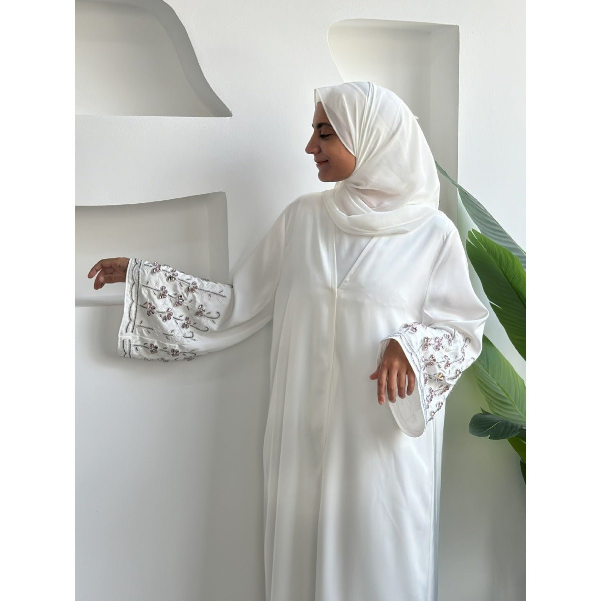 Diamond Glow Abaya Collection | Luxury Modest Fashion White & Blush Pink Embroidered Robes with Floral Sleeves (MOA205)