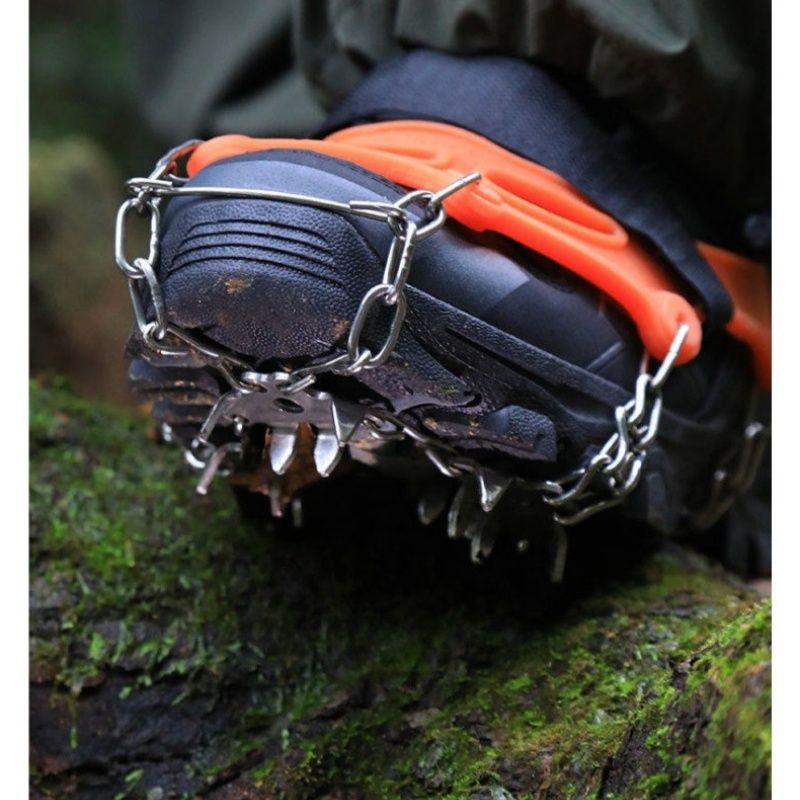 1 pair Outdoor ice claw anti slip shoe cover hiking shoe nail chain stainless steel anti slip snow climbing anti fall shoe nail chain