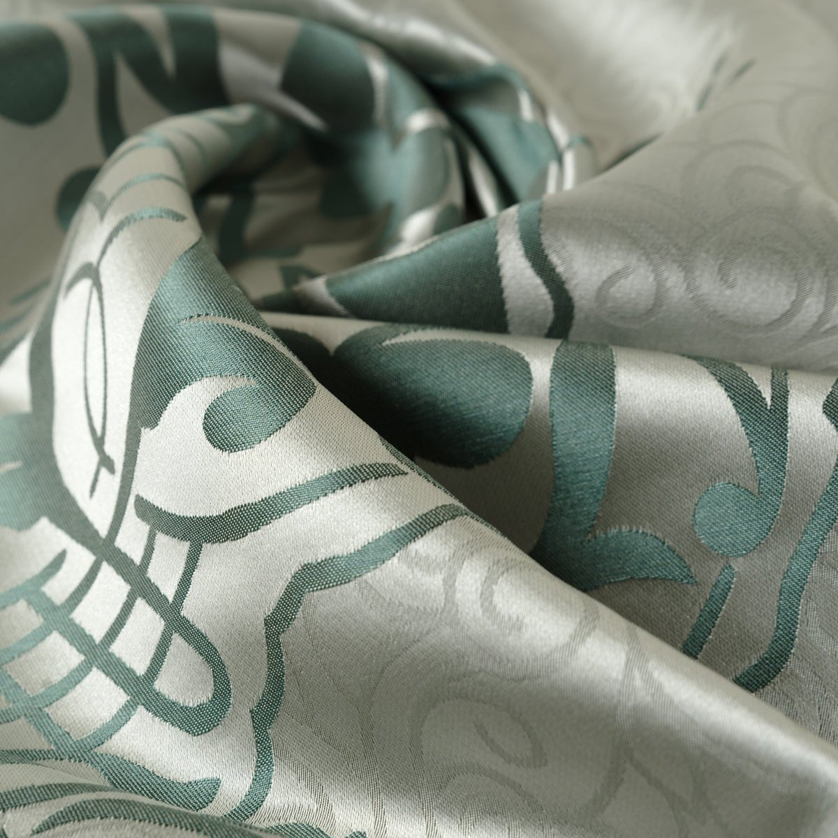 Eco-Friendly elegant Prayer Mat & Tasbeeh sets(MR066)