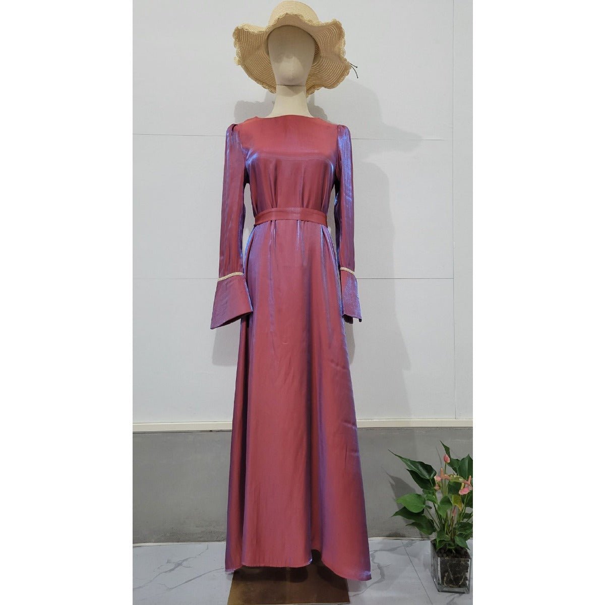 Elegant Burgundy Glitter Satin Long Sleeve Ball Gown with Flared Cuffs (MA223)