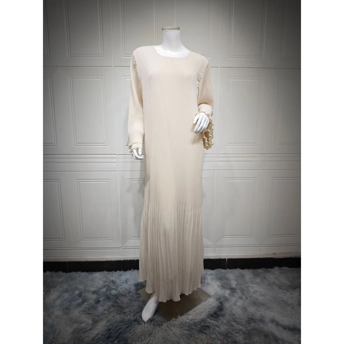 Elegant Muslim Women's Pleated Chiffon Pullover Robe Dress Modest Solid Color Abaya with Flared Sleeves (MA176)