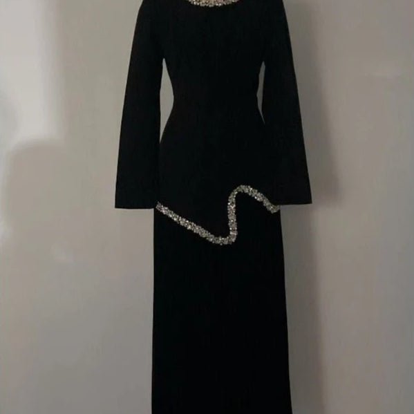Elegant Pleated Abaya Dress with Diamond Embellished Collar & Waist | Modest Muslim Maxi Dress with Back Strap Detail(MA294)