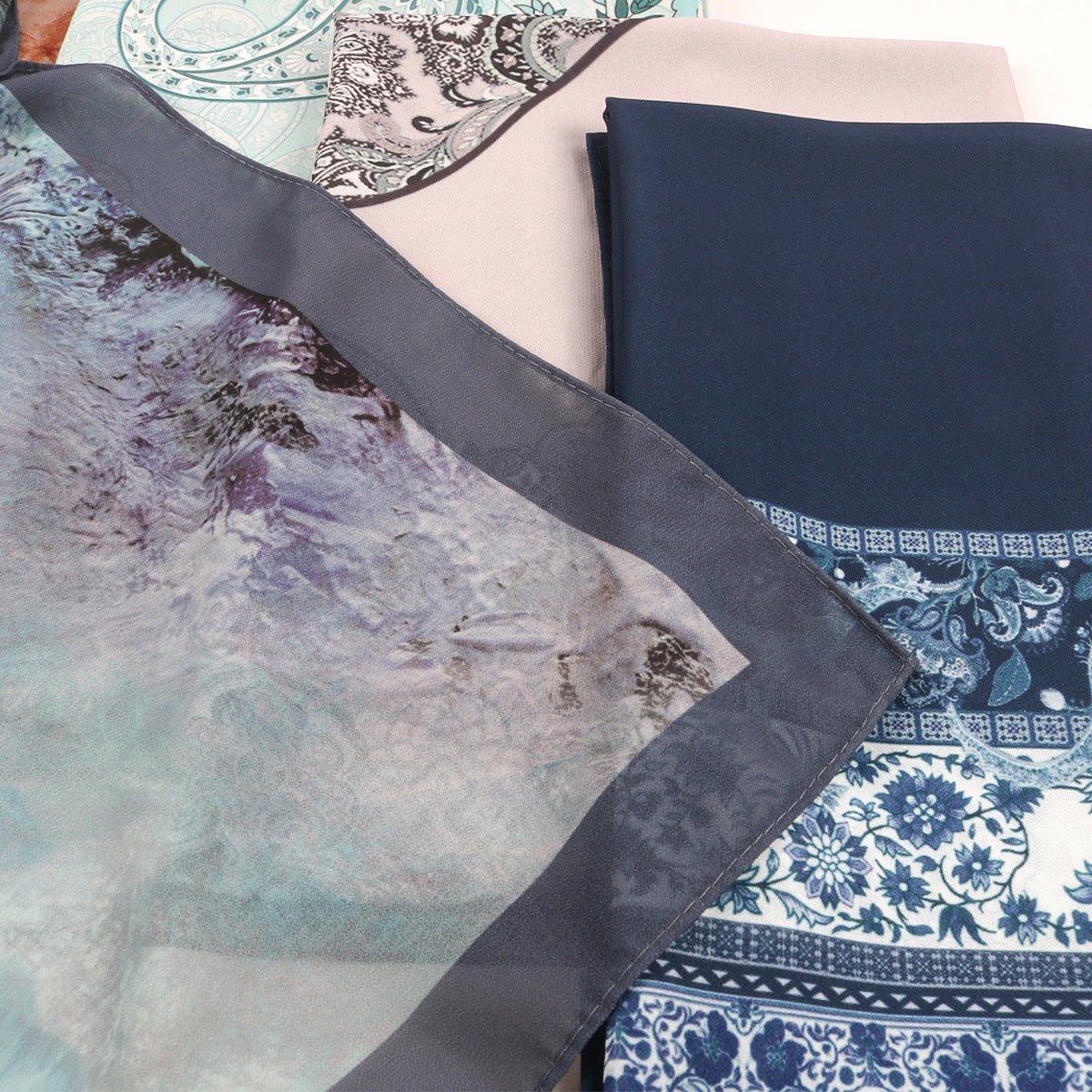 Elegant Printed Chiffon Hijab Scarf Bohemian Style Breathable Sun Protection Wrap (MH136)