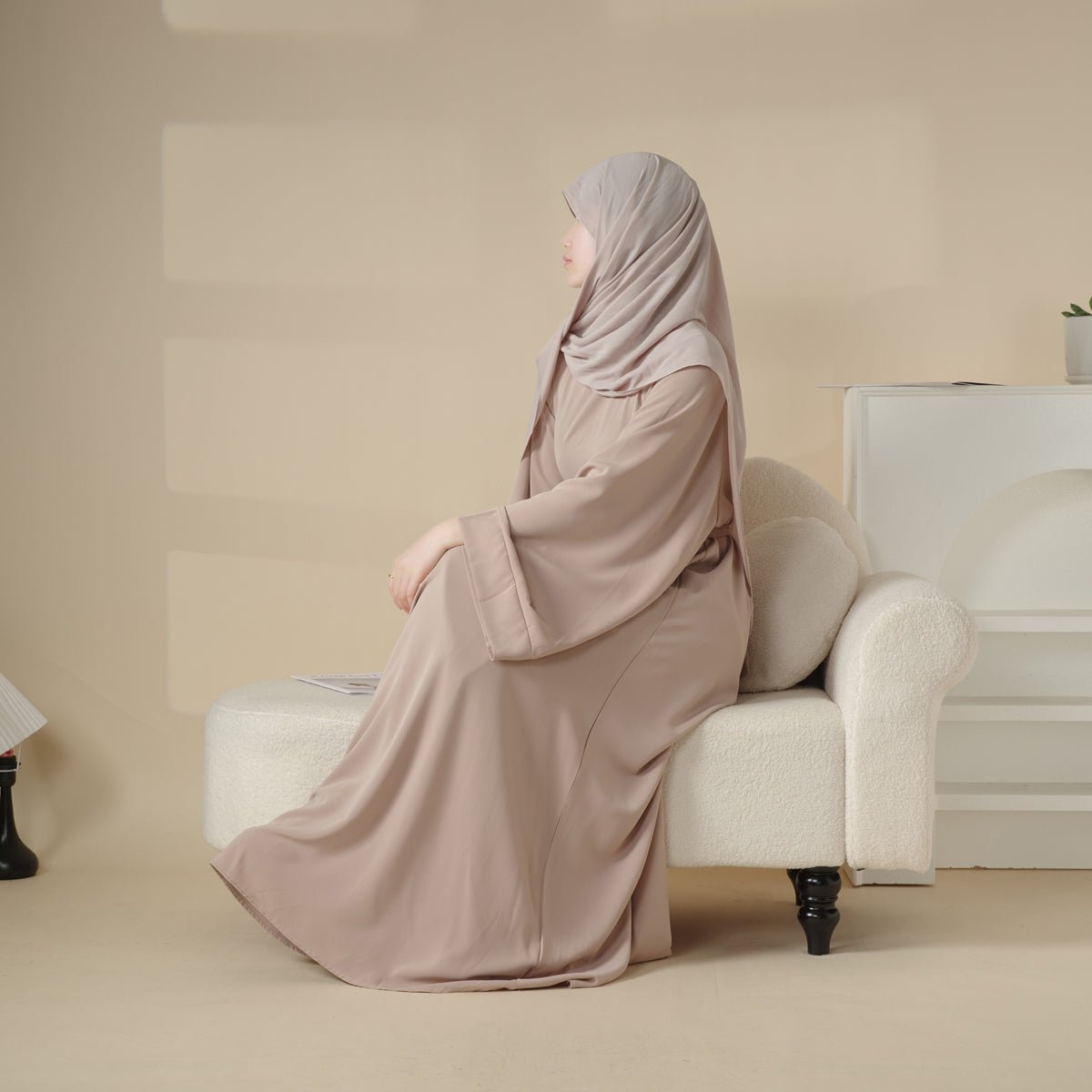 Elegant Solid Color Abaya For Muslimahs (MA036)