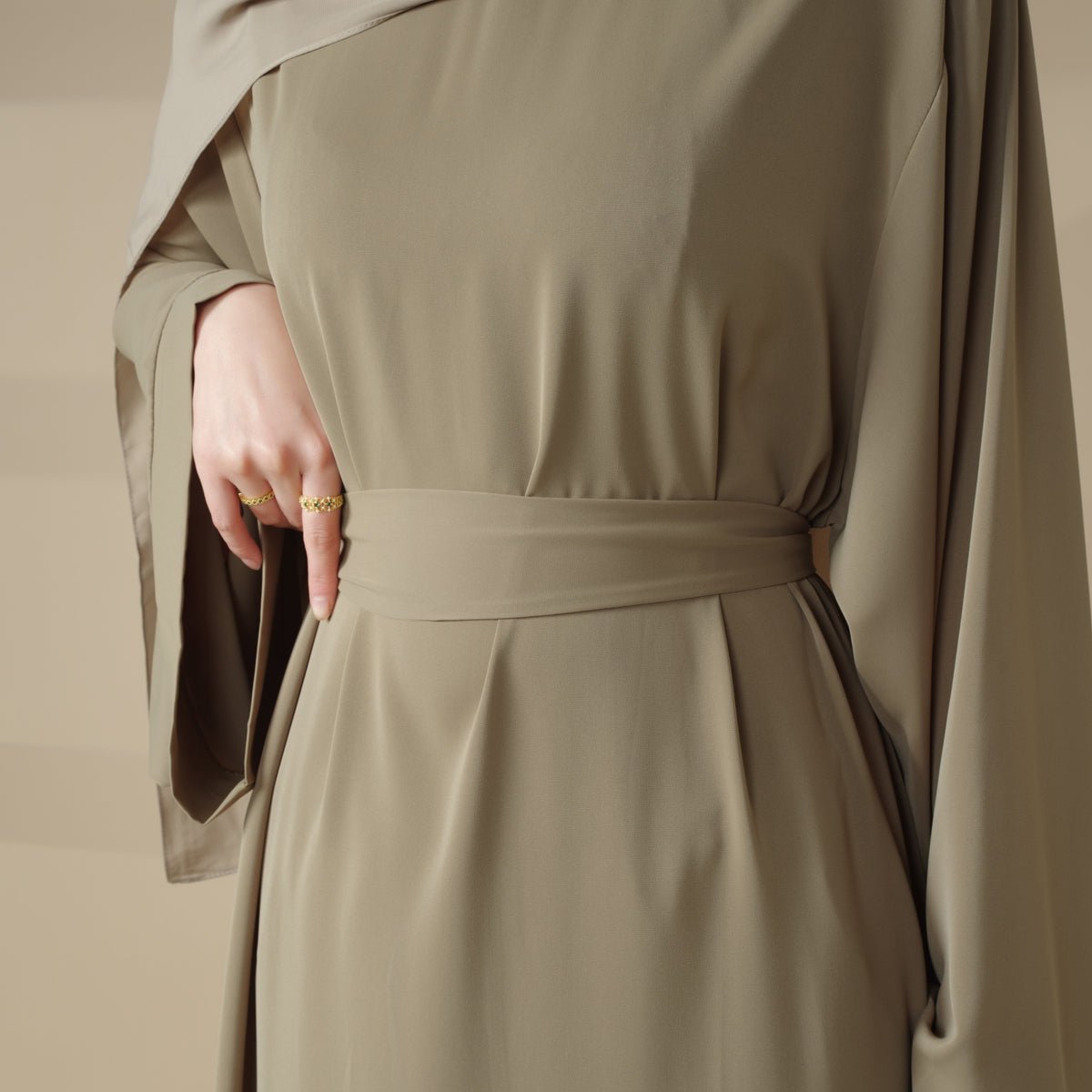 Elegant Solid Color Abaya For Muslimahs (MA036)
