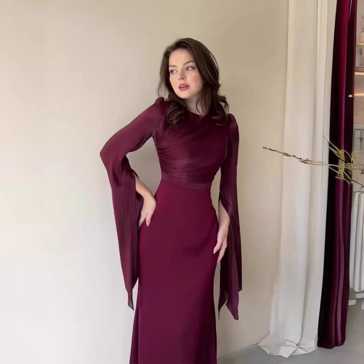 Elegant Summer Satin Slim Dress with Glass Yarn Pendulum Sleeves (MA161)