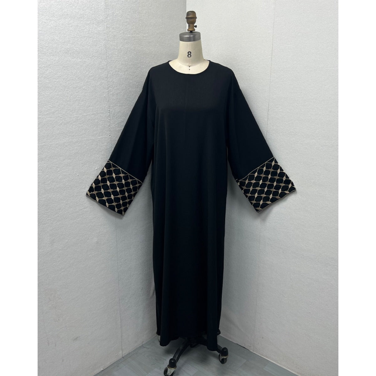 Embroidered Pattern Abaya Robe Dress - Modest Muslim Long Sleeve Maxi with Detachable Belt(MA272)