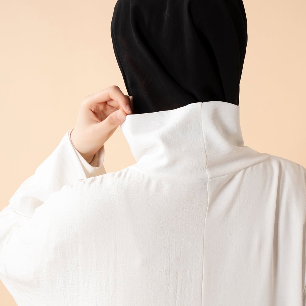 Everyday Crepe Turtleneck Abaya – Relaxed Fit for All Seasons (MA384)