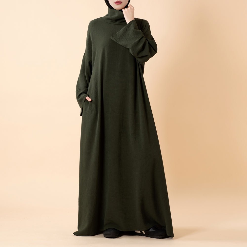 Everyday Crepe Turtleneck Abaya – Relaxed Fit for All Seasons (MA384)