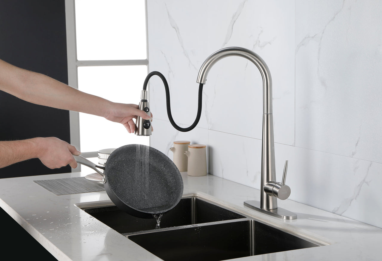 Single Handle Stainless Steel Kitchen Sink Faucet with Pull Down Sprayer