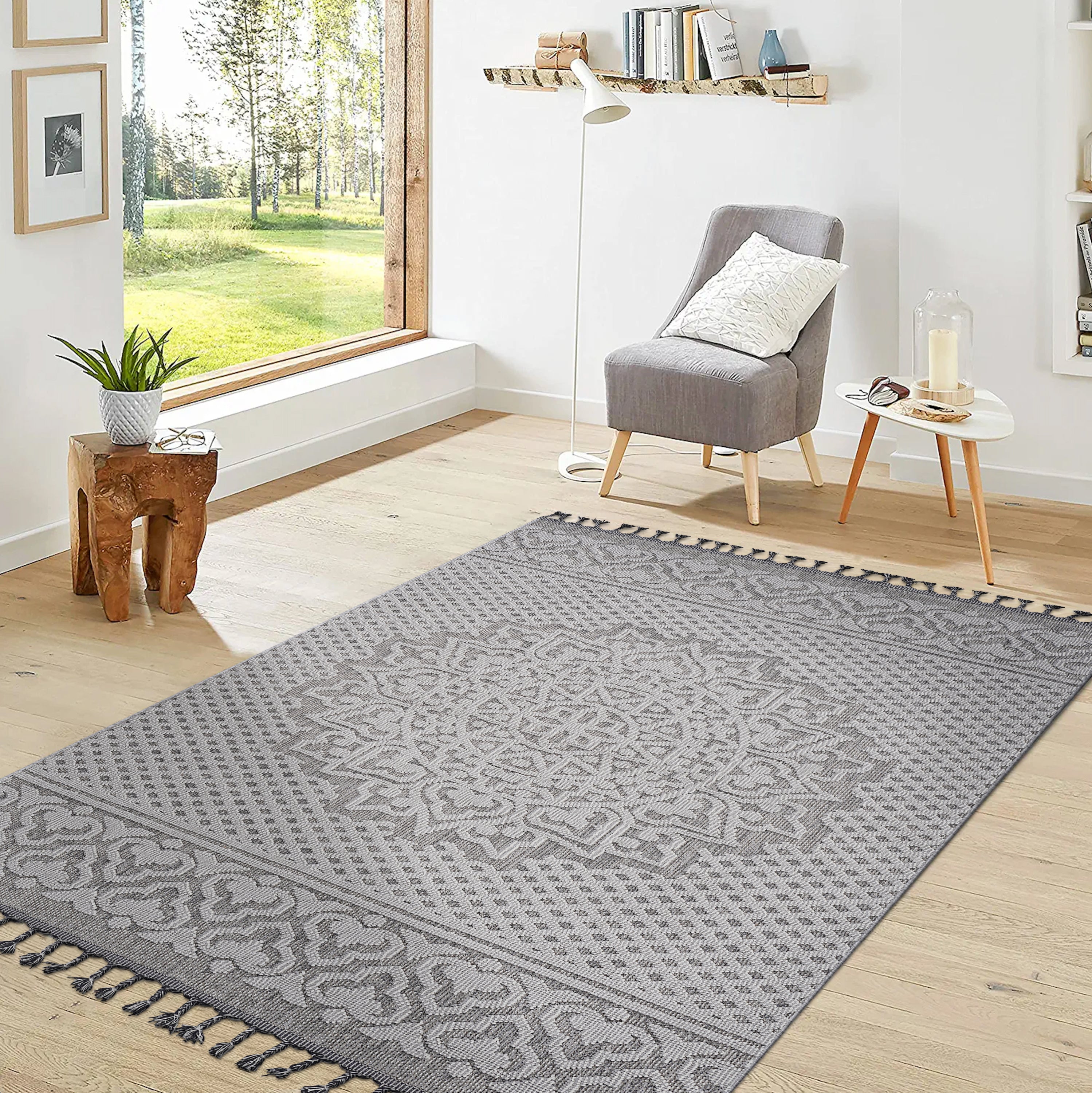 NAAR Guros Collection 8X10 Gray / White / Medallion Indoor / Outdoor Area Rug