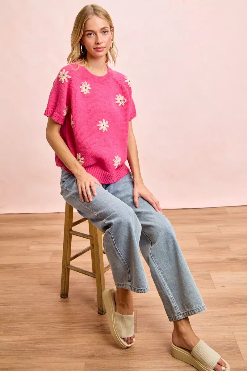 BiBi Flower Embroidered Short Sleeves Knit Top