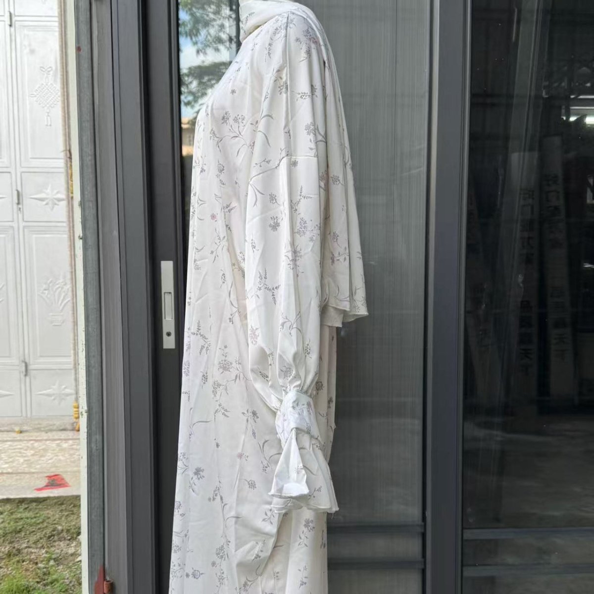 Floral Print Abaya with Matching Hijab (MA413)