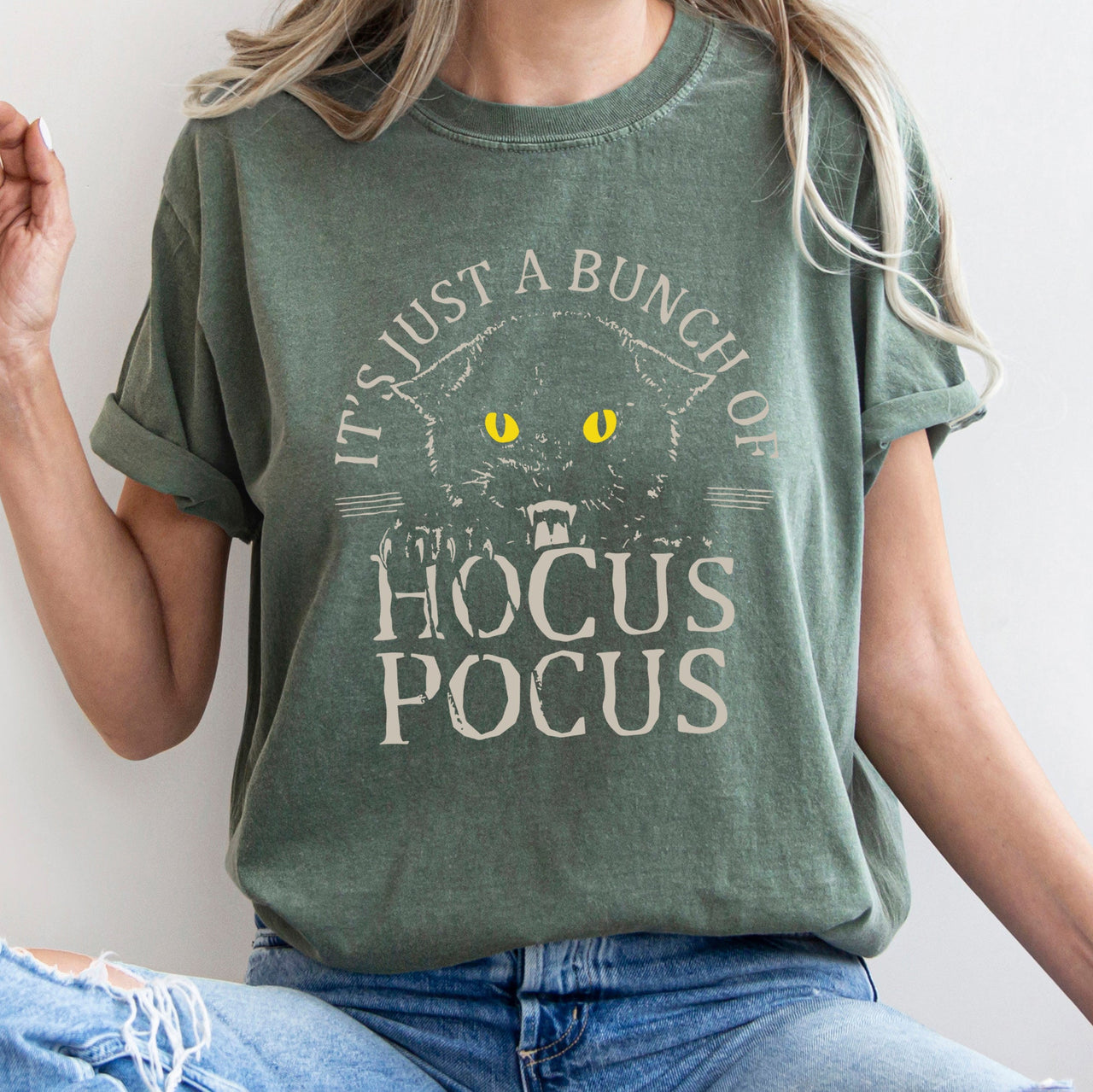 It's Just Bunch Of Hocus Pocus Retro Halloween Comfort Colors Tee